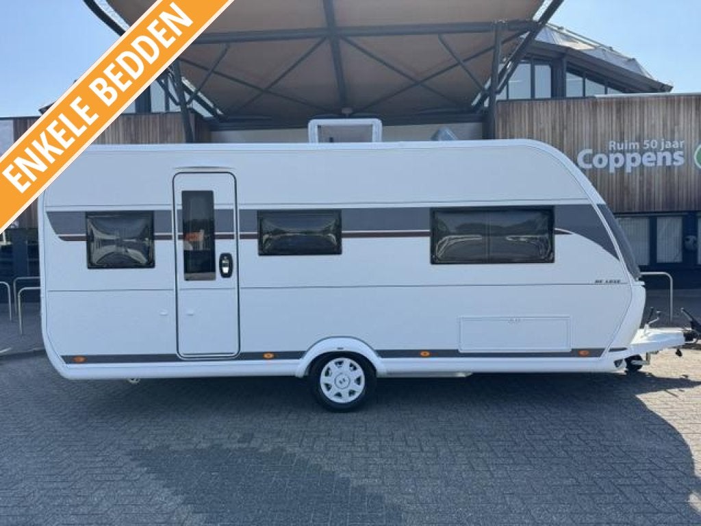 Hobby De Luxe 495 UL, Jusqu'à 4, 4 à 5 mètres, Hobby, Poêle