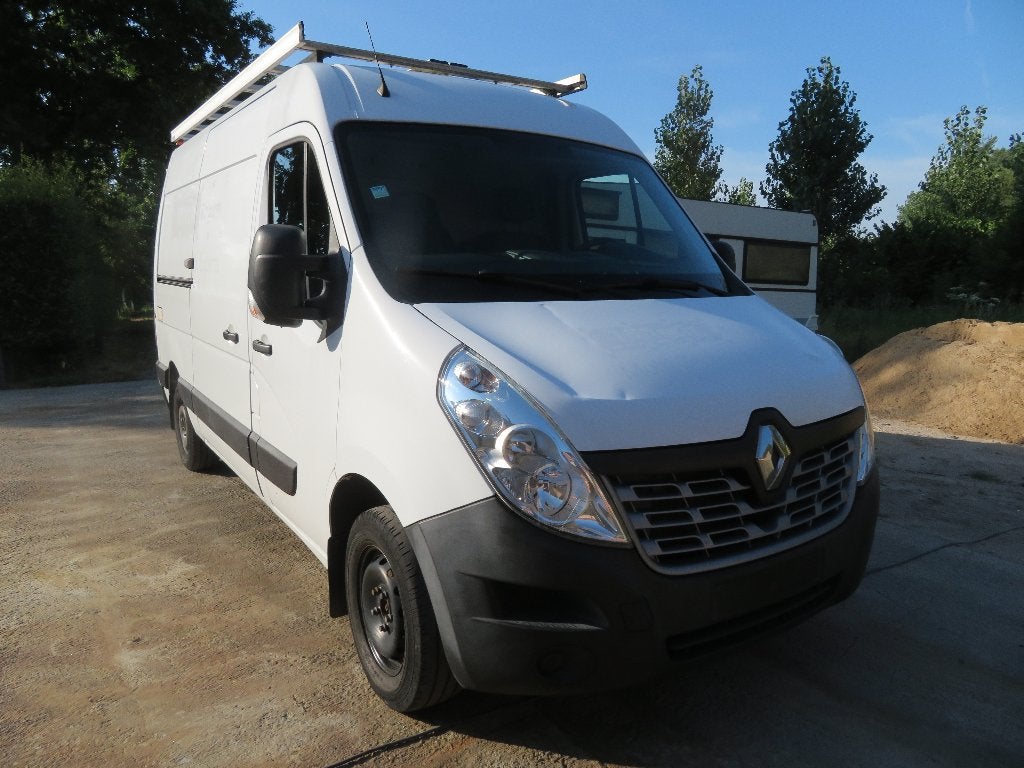 Renault Master 2.3dCi - Ingericht - 174.576km - 2019 - €6b, Auto's, Bestelwagens en Lichte vracht, Voorwielaandrijving, Dealer onderhouden