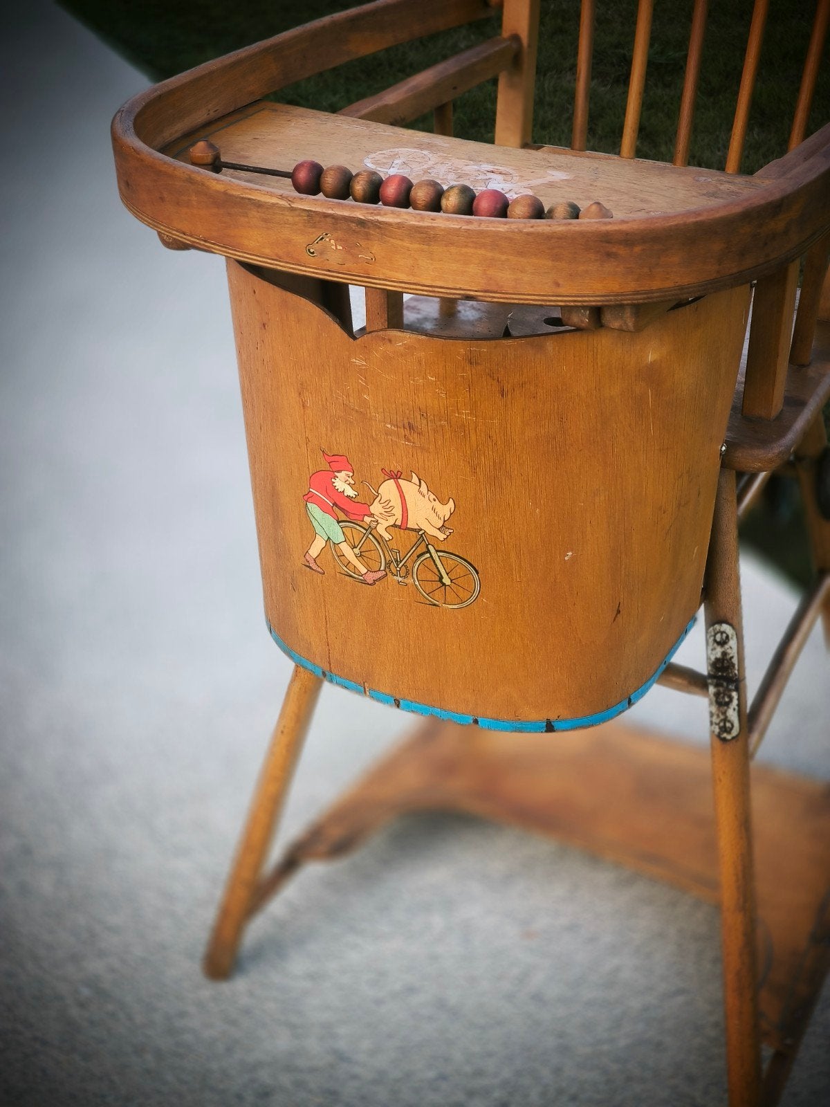 Chaise bébé vintage en bois adaptable en petite table, Enfants & Bébés, Enlèvement