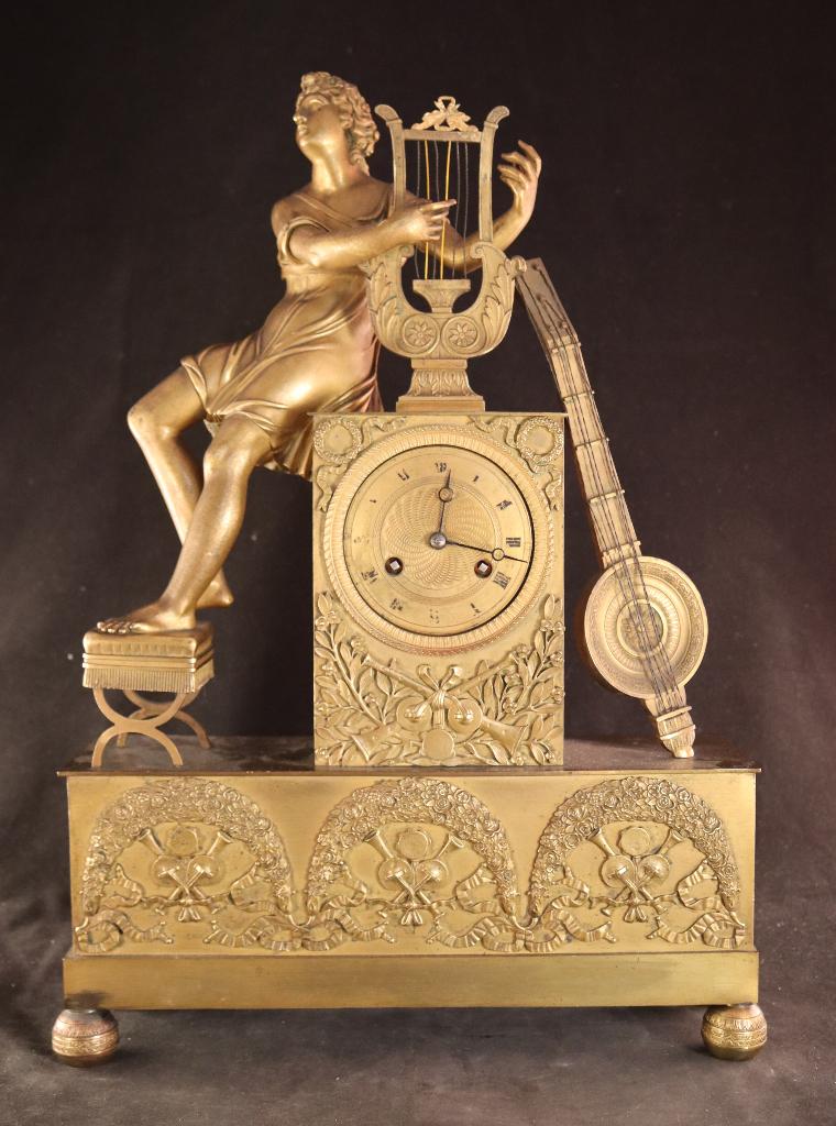 Bronzen Empire pendule uit 1820, Enlèvement ou Envoi