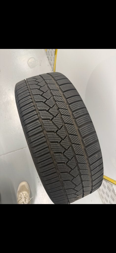 Pneu hiver 225/40 R19 93V, Neuf, Pneus hiver, Pneu(s), 225 mm