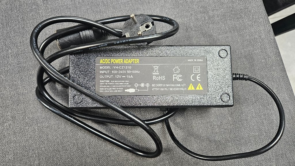 AC naar DC-adapter 12V 15A, 220V sigarettenaansteker-adapter, Ophalen, Zo goed als nieuw