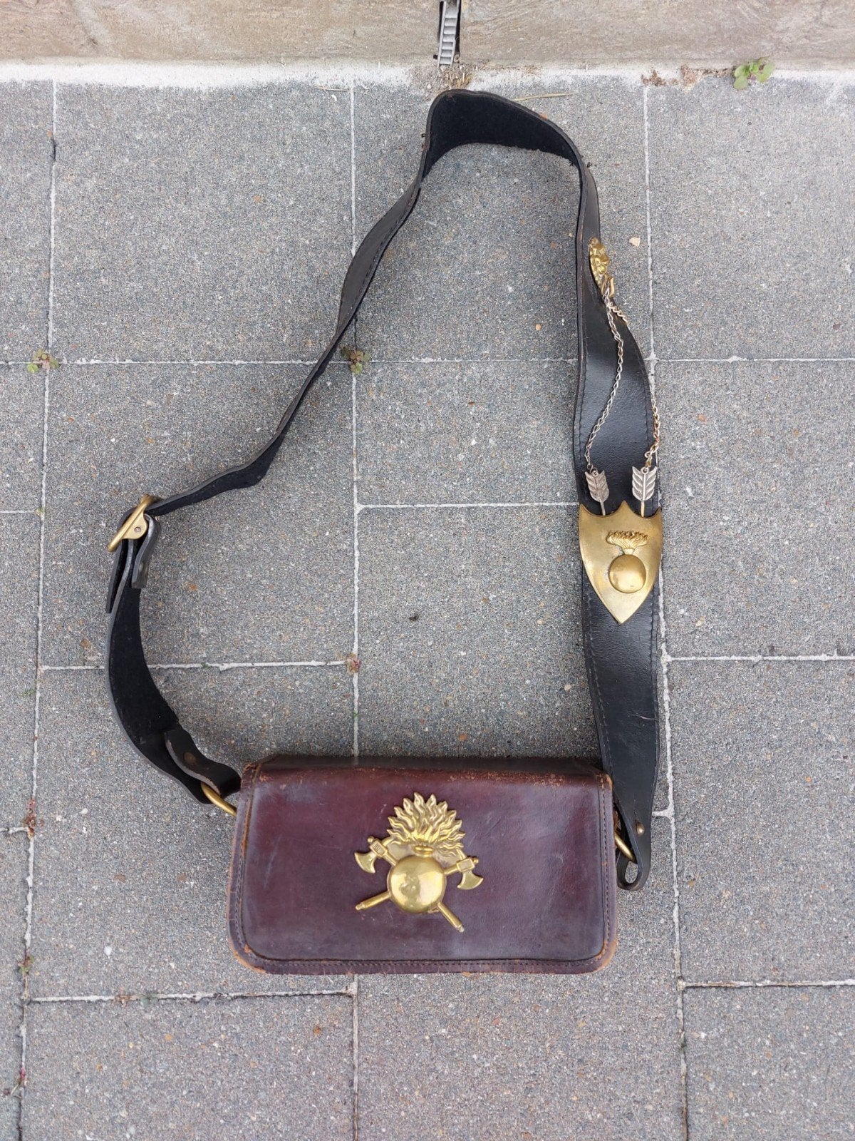 ​Franse Giberne Sapeurs-Pompiers  Draagriem Filmprop, Collections, Enlèvement ou Envoi, Armée de terre, Vêtements ou Chaussures