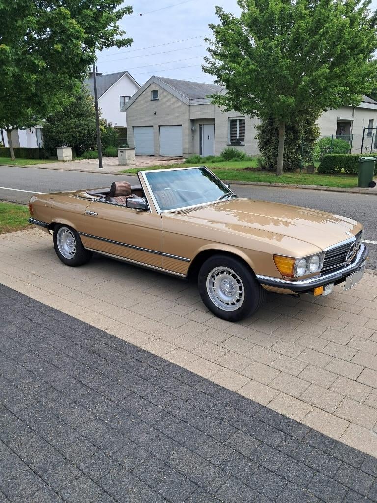 MERCEDES 280 SL OLDTIMER, Auto's, Mercedes-Benz, Particulier, SL, Benzine, Cabriolet, 2 deurs, Automaat, Beige, Bruin, Stof, Achterwielaandrijving