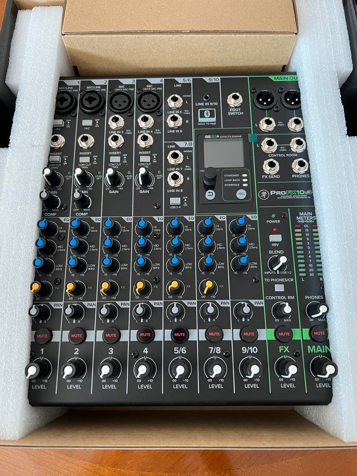 Mackie FX10 v3+, Muziek en Instrumenten, Ophalen of Verzenden