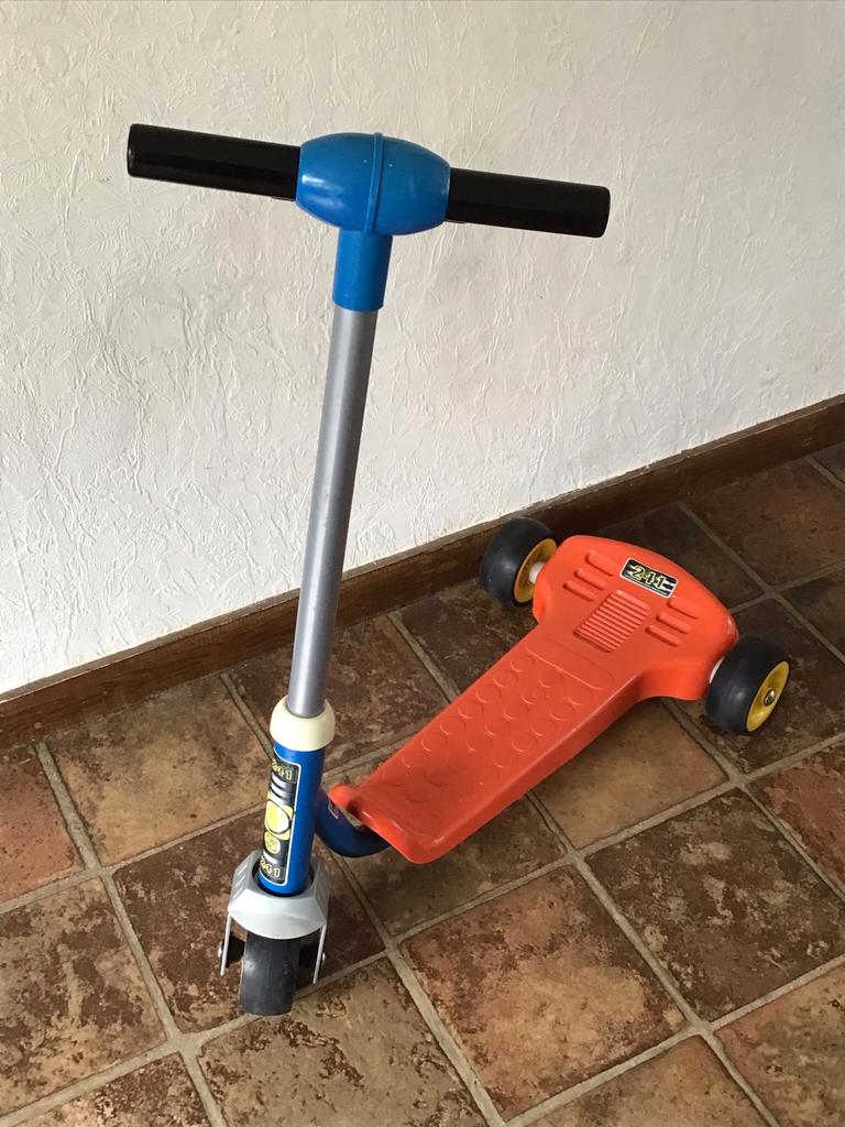 Stevige kinderstep, Ophalen, Zo goed als nieuw