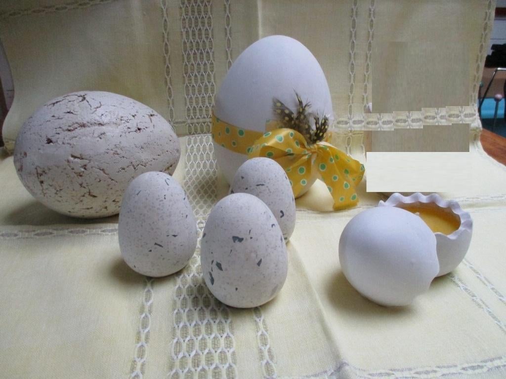2 Grote stenen paaseieren voor decoratie, Diversen, Pasen, Ophalen, Nieuw