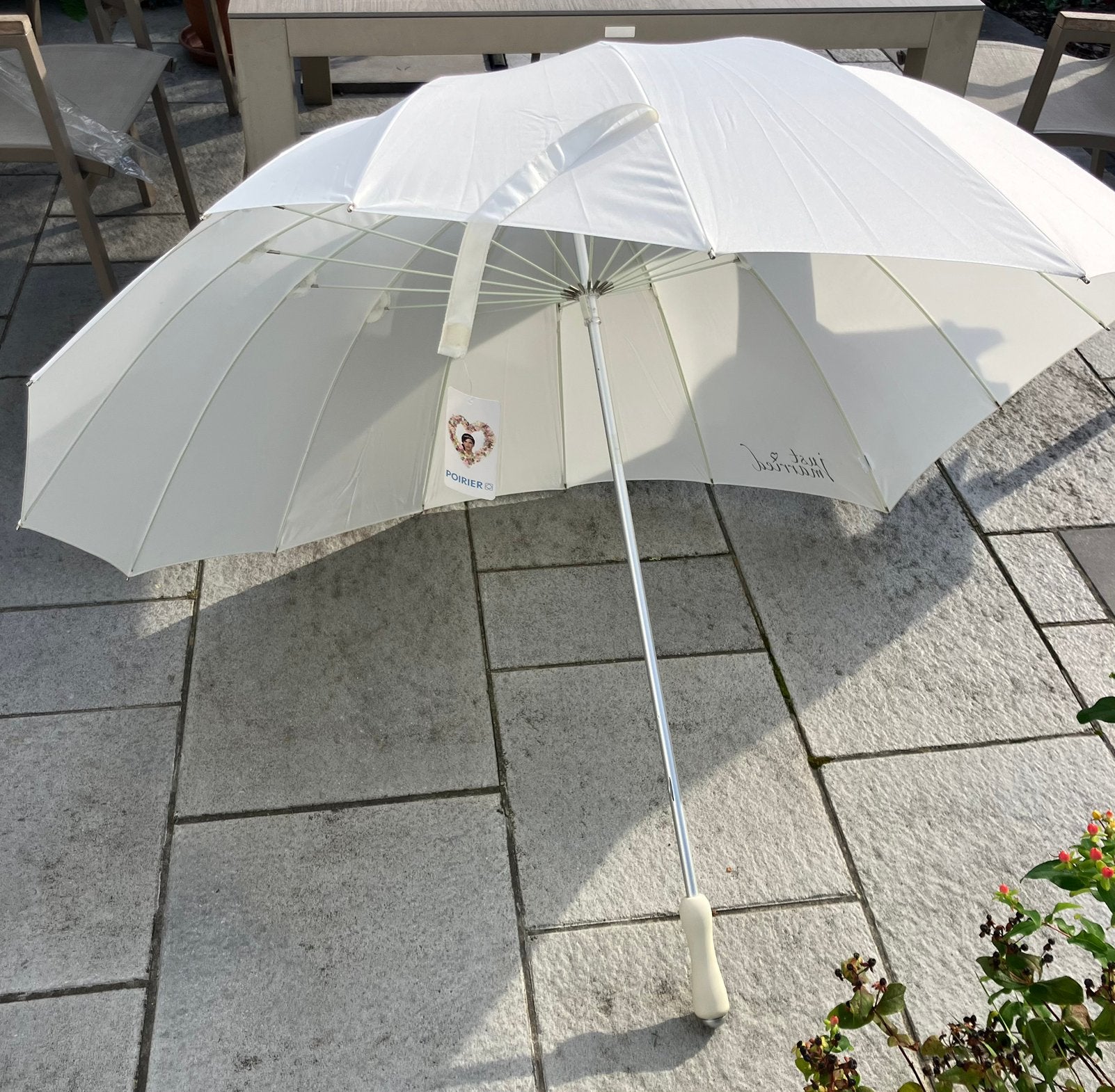 Witte huwelijksparaplu van het merk POIRIER - NIEUW, Handtassen en Accessoires, Ophalen of Verzenden, Wit
