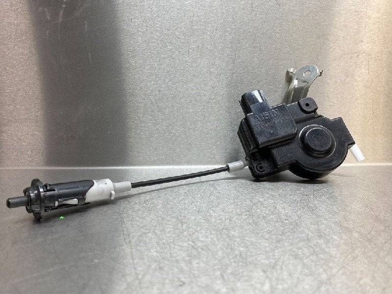 MOTOR VERGRENDELING TANKKLEP Lexus CT 200h (01-2010/09-2020), Gebruikt, Lexus