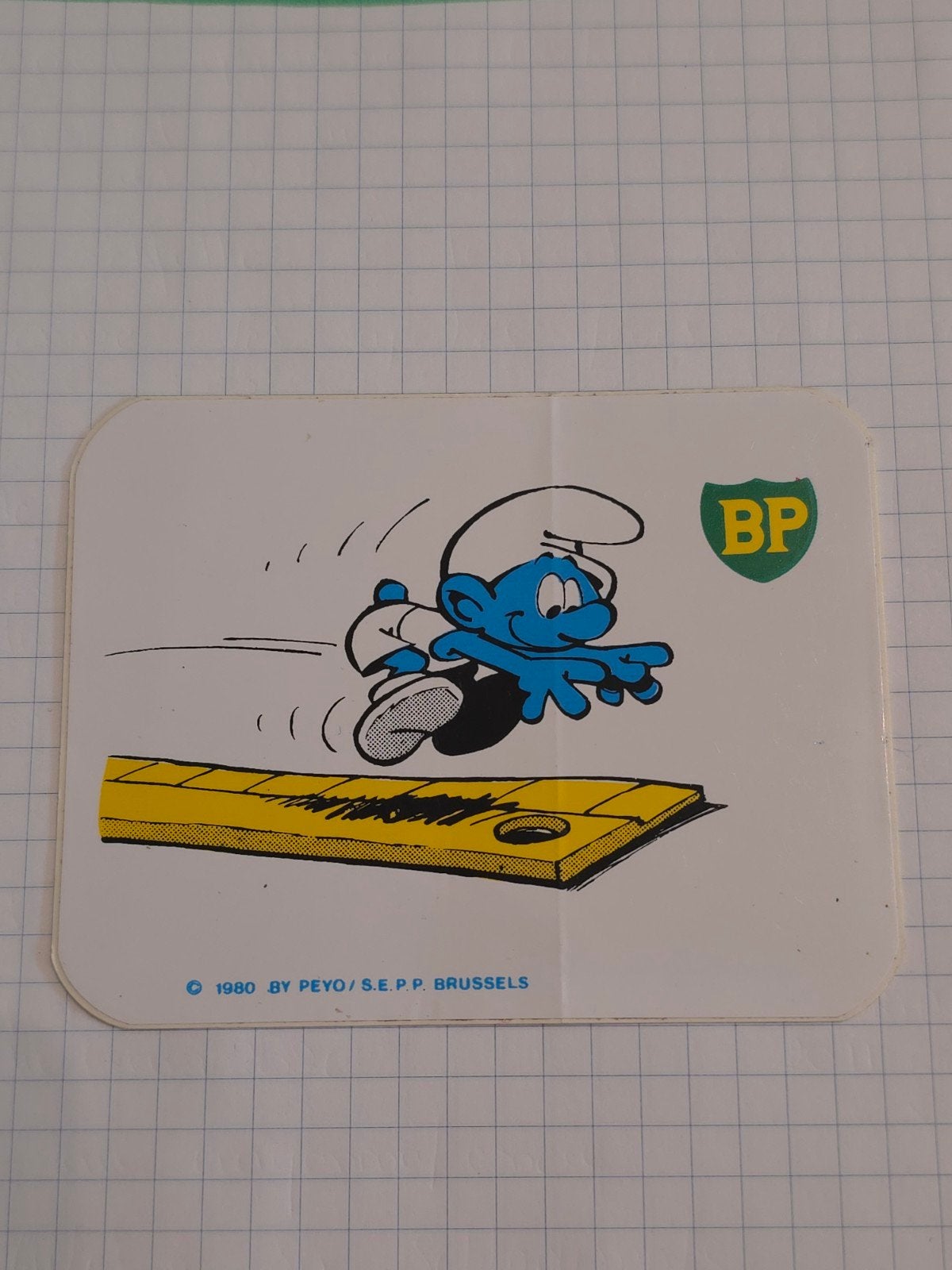 Autocollant Schtroumpf saut en longueur BP, Collections, Schtroumpfs, Envoi, Comme neuf, Autres Schtroumpfs, Autres types