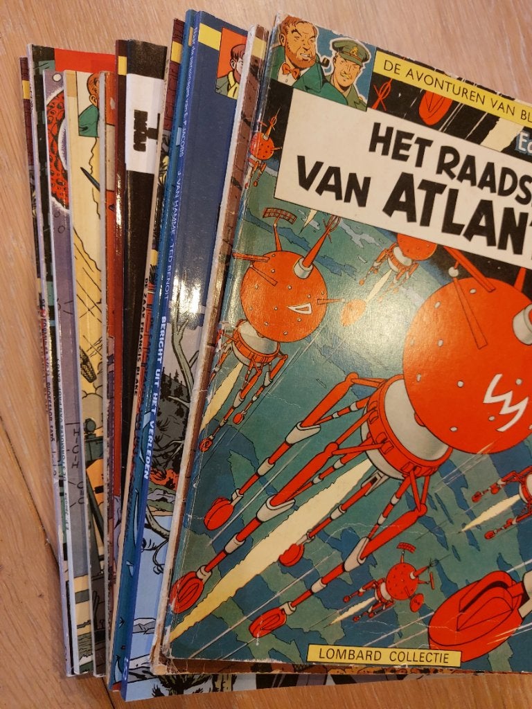 Koopje Lot van 12 "Blake en Mortimer" strips, Gelezen, Edgar P. Jacobs, Europa, Ophalen of Verzenden