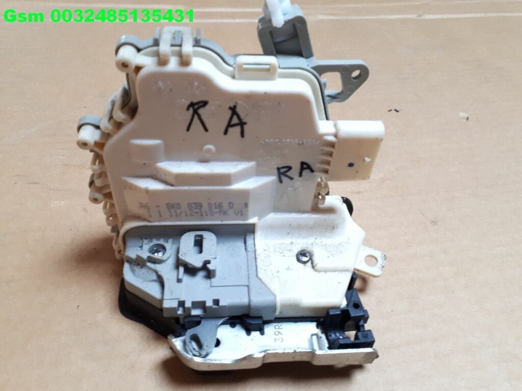 8k0839016d a4 deurslot a5 portierslot mechanisme q5 a6 ..., Auto-onderdelen, Gebruikt, AUDI AG, Auto-Union-Strasse 1
85045  Ingolstadt, DE
