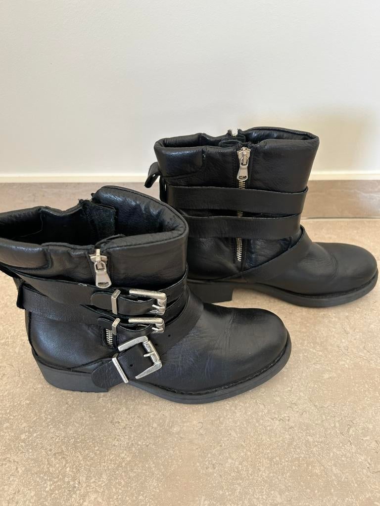 Laarzen zwart leer   maat 38, Kleding | Dames, Schoenen, Ophalen, Zo goed als nieuw, Zwart