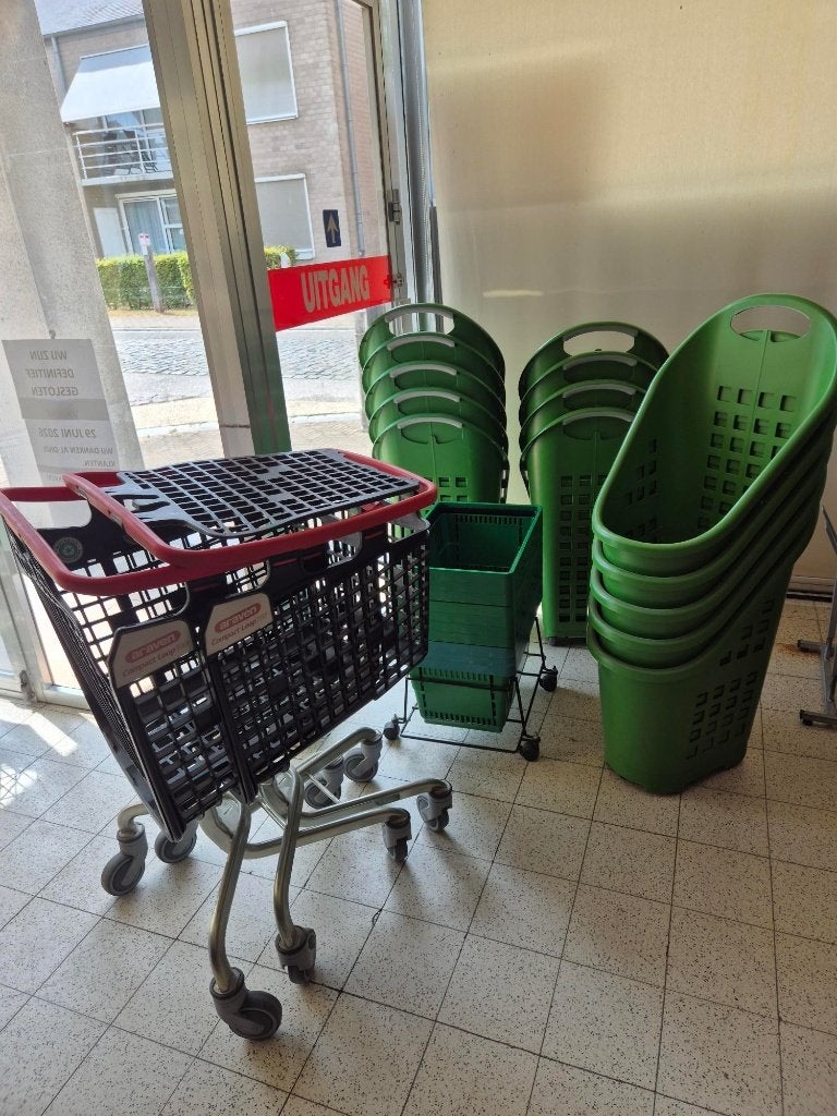 winkelmand en -kar, Zakelijke goederen, Ophalen