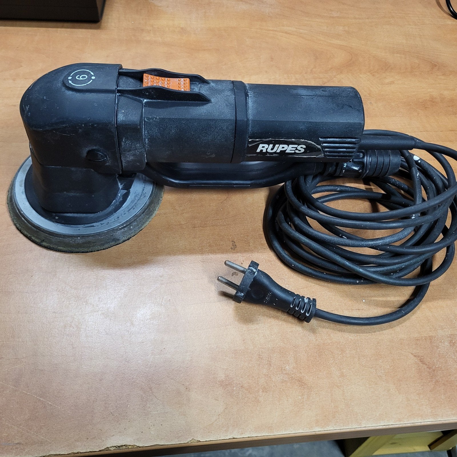 Rupes BR106AE excentrische schuurmachine 550W, Bricolage & Construction, Enlèvement ou Envoi, Utilisé, Moins de 600 watts, Ponceuse circulaire