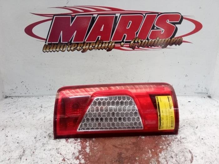Feu arrière droit d'un Ford Transit Connect, Autos : Pièces & Accessoires, -, -, 3 mois de garantie, -