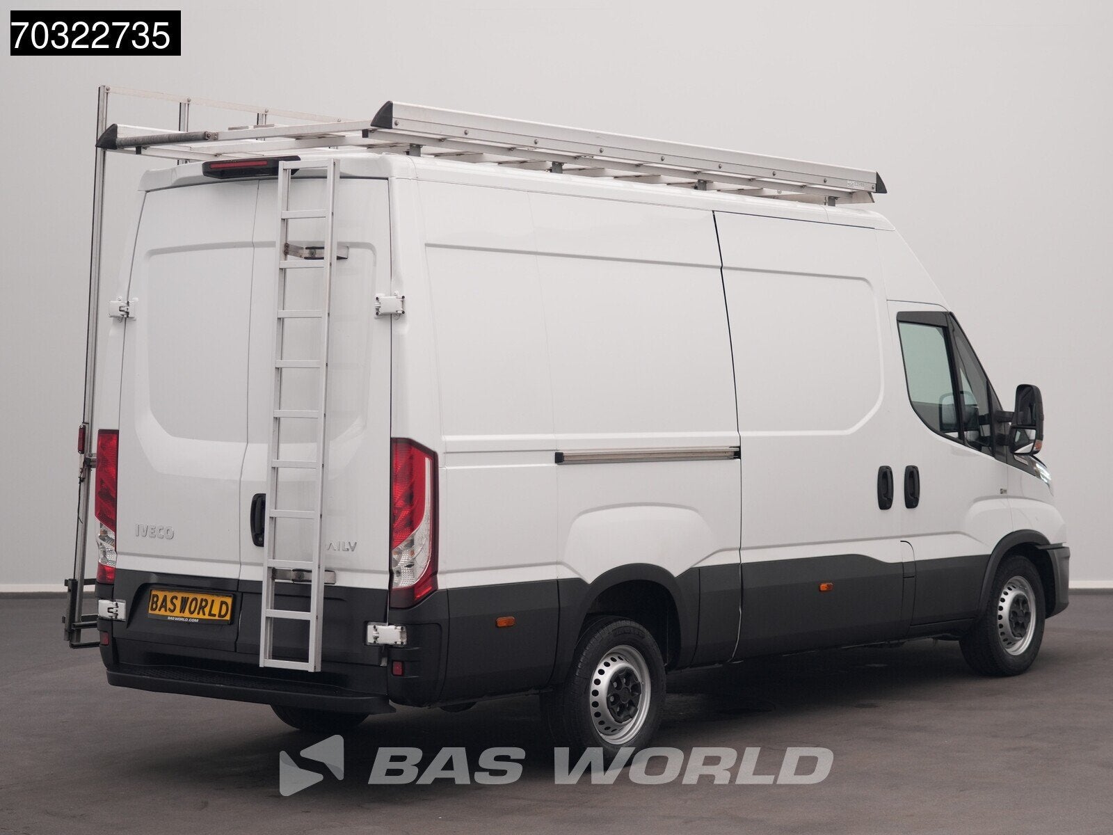 Iveco Daily 35S18 3.0L Automaat L2H2 ACC LED Airco Cruise Im, Autos, 2382 kg, Achat, Euro 6, Entreprise