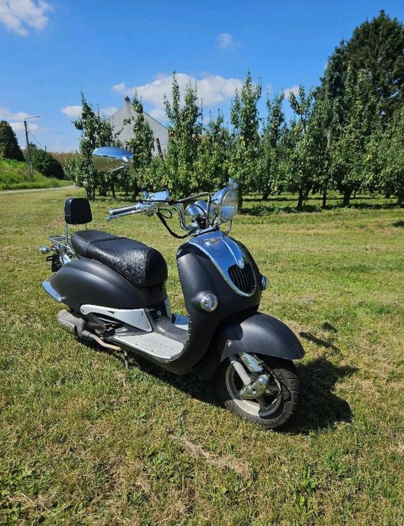 Brommer klasse A --> 25km/h, Fietsen en Brommers, Ophalen, Gebruikt, Klasse A (25 km/u), 50 cc