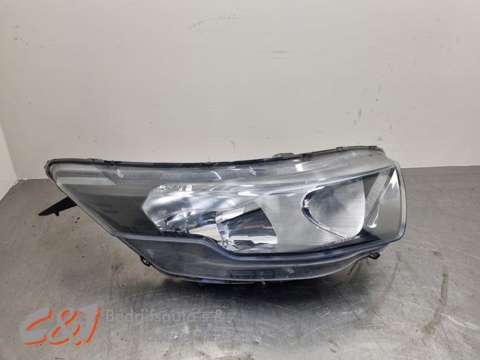 Koplamp rechts van een Iveco New Daily, Auto-onderdelen, Gebruikt, -, Overige automerken, -