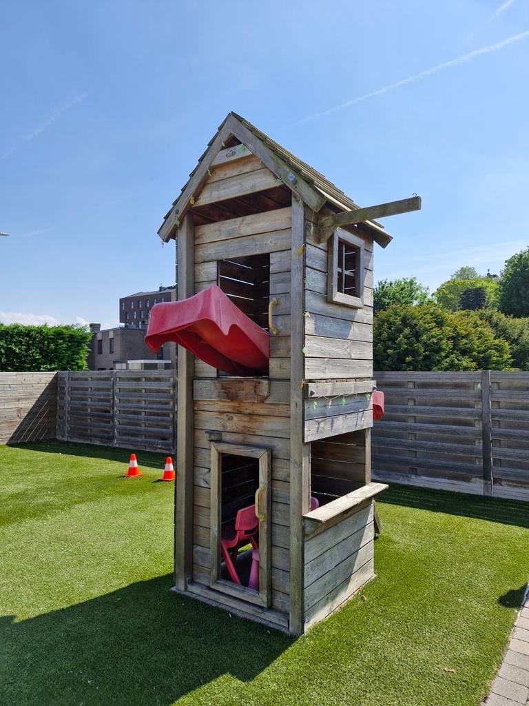 Speelhuisje met schuif-af, Kinderen en Baby's, Speelgoed | Buiten | Speelhuisjes, Ophalen, Gebruikt, Hout
