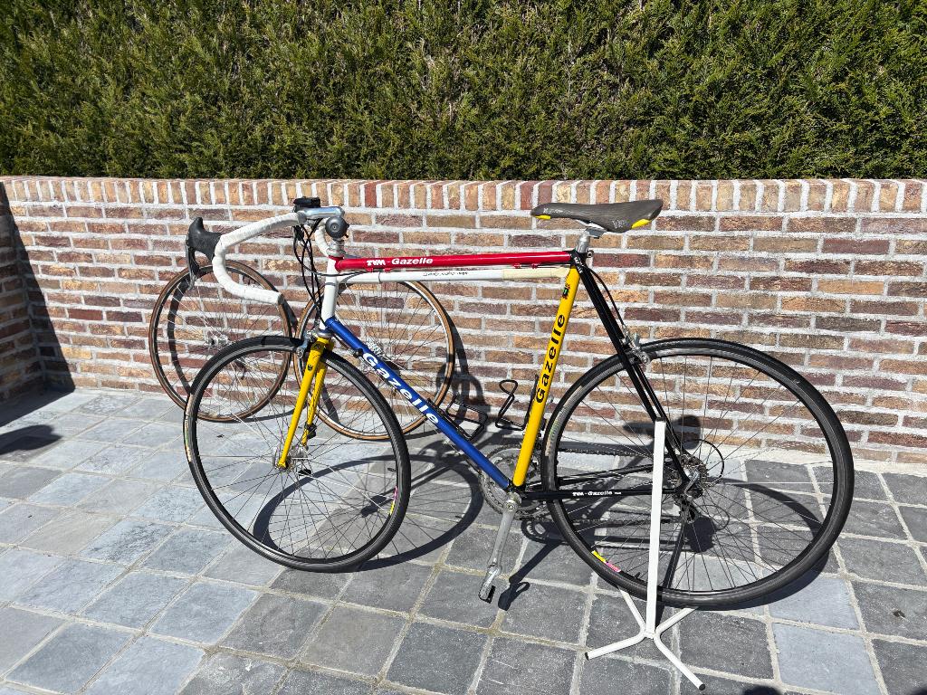 Koersfiets gazelle 60-61cm kader, Vélos & Vélomoteurs, Vélos | Hommes | Vélos de sport & Vélo de randonnée, Enlèvement, Gazelle