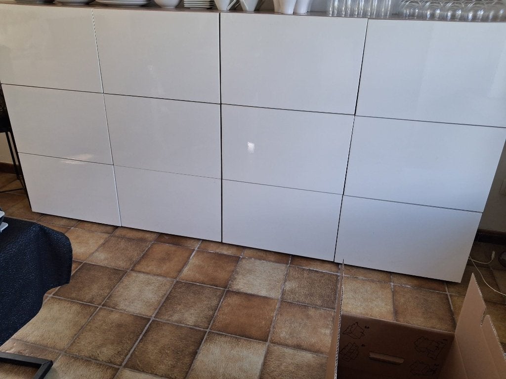 Witte kast - Dressoir, Huis en Inrichting, Ophalen, Gebruikt, 25 tot 50 cm, 200 cm of meer