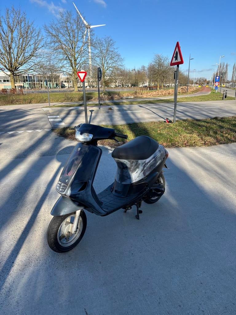 piaggio zip type 2, Ophalen, Zo goed als nieuw