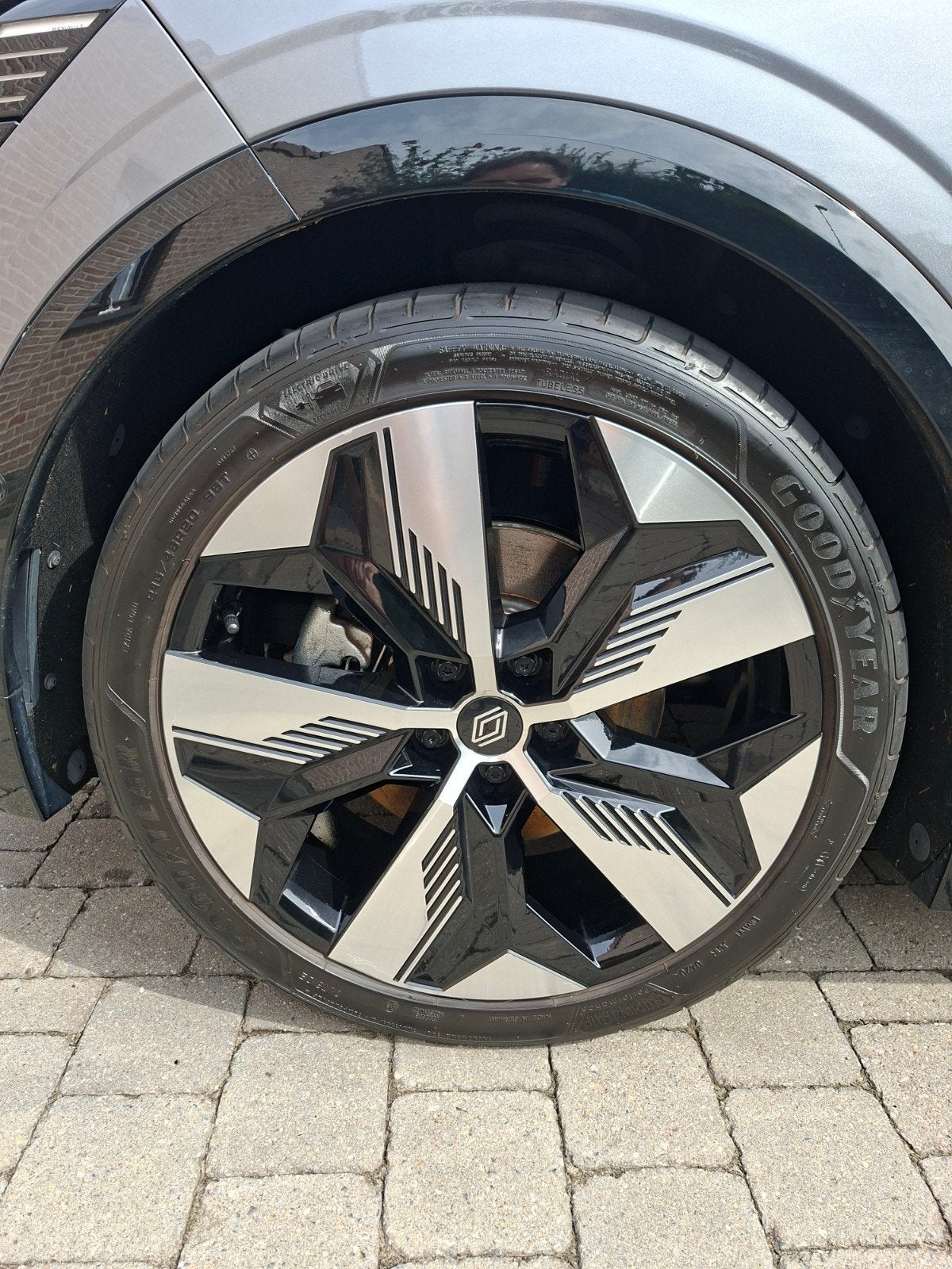 velgen 20" Renault Megane E-Tech EV60, Auto-onderdelen, Ophalen, Banden en Velgen, Personenwagen, 20 inch