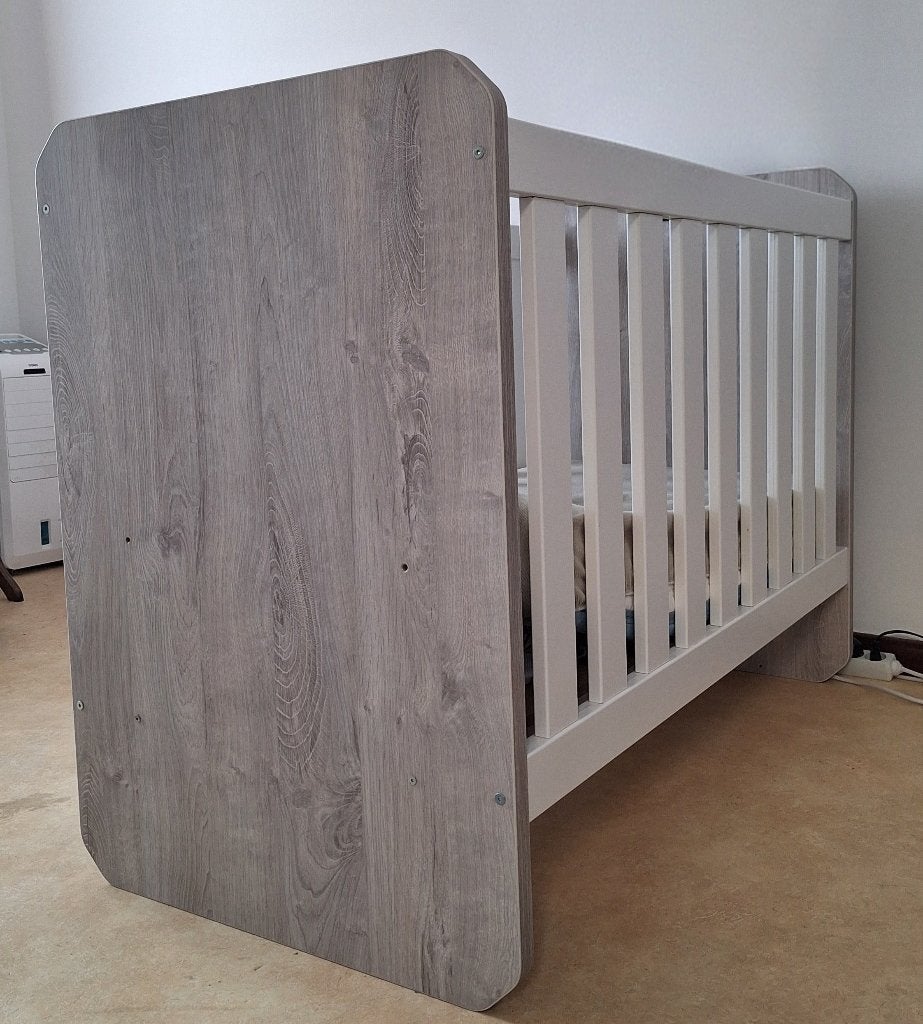 Baby/peuterbed met matras, Kinderen en Baby's, Ophalen, Gebruikt, Minder dan 140 cm, Matras