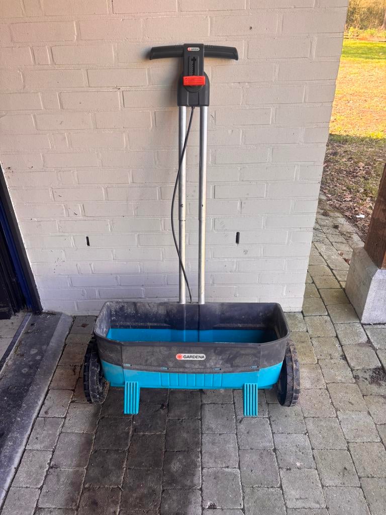 Gardena strooiwagen Comfort 800, Ophalen, Zo goed als nieuw, Cultivator