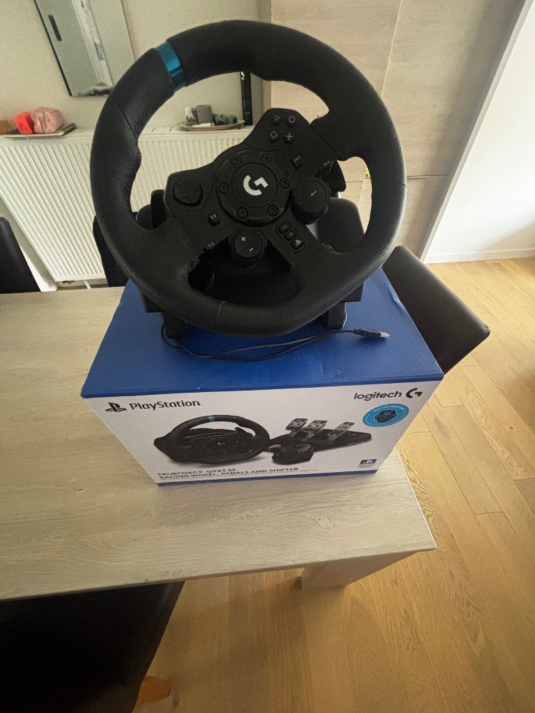 Volant logitech, Computers en Software, Monitoren, Nieuw, USB-C, Gaming, Overige typen, Ophalen