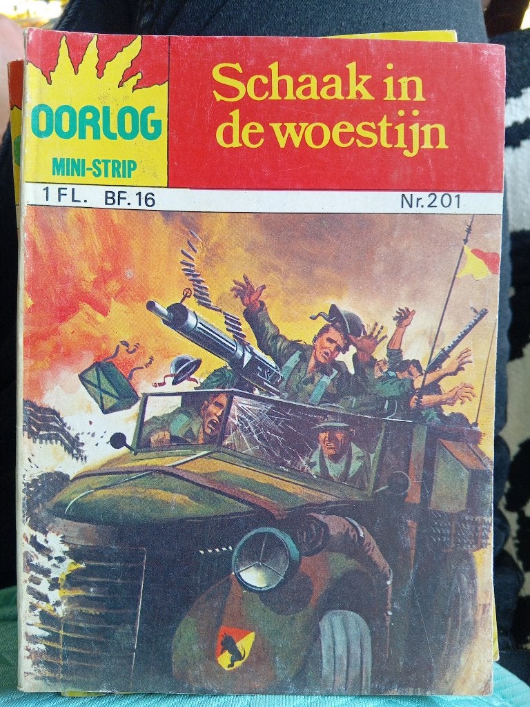 mini strips Oorlog, Meerdere stripboeken, Ophalen of Verzenden, Gelezen