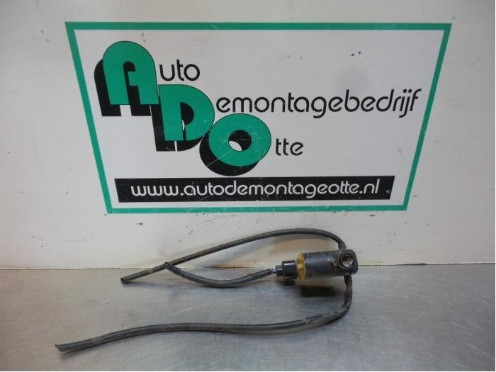 Ruitensproeierpomp voor van een Hyundai IX20 (IX20 10-), Gebruikt, -, -, Ophalen of Verzenden