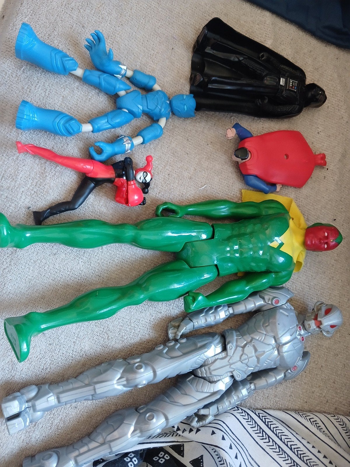 Superhelden poppen, Ophalen
