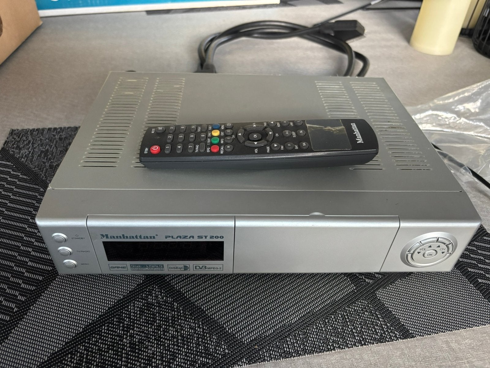 Manhattan Plaza ST 200 satellietontvanger / decoder, Ophalen, Zo goed als nieuw, Decoder