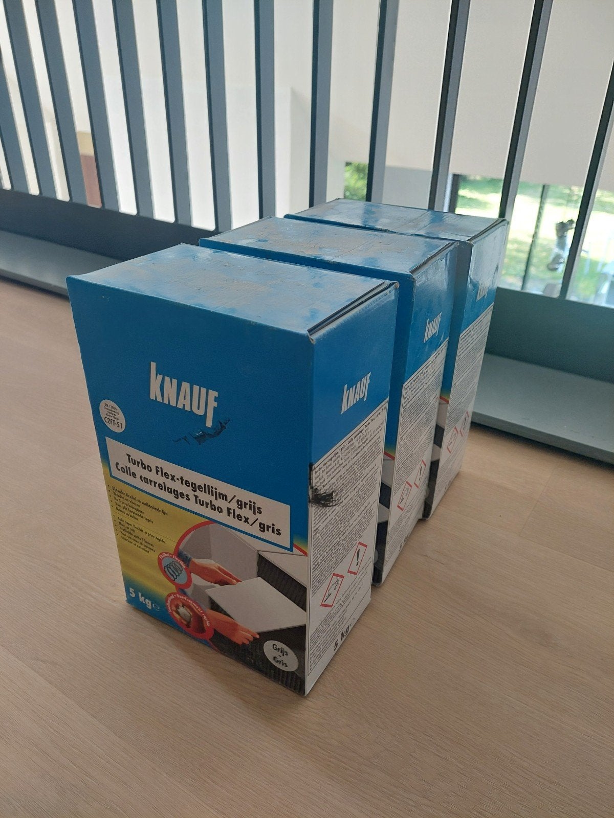 knuffel tegellijm - grijs, Doe-het-zelf en Bouw, Ophalen