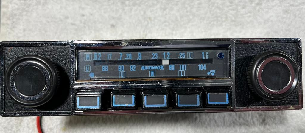 Autovox autoradio in goede staat!, Ophalen of Verzenden, Gebruikt