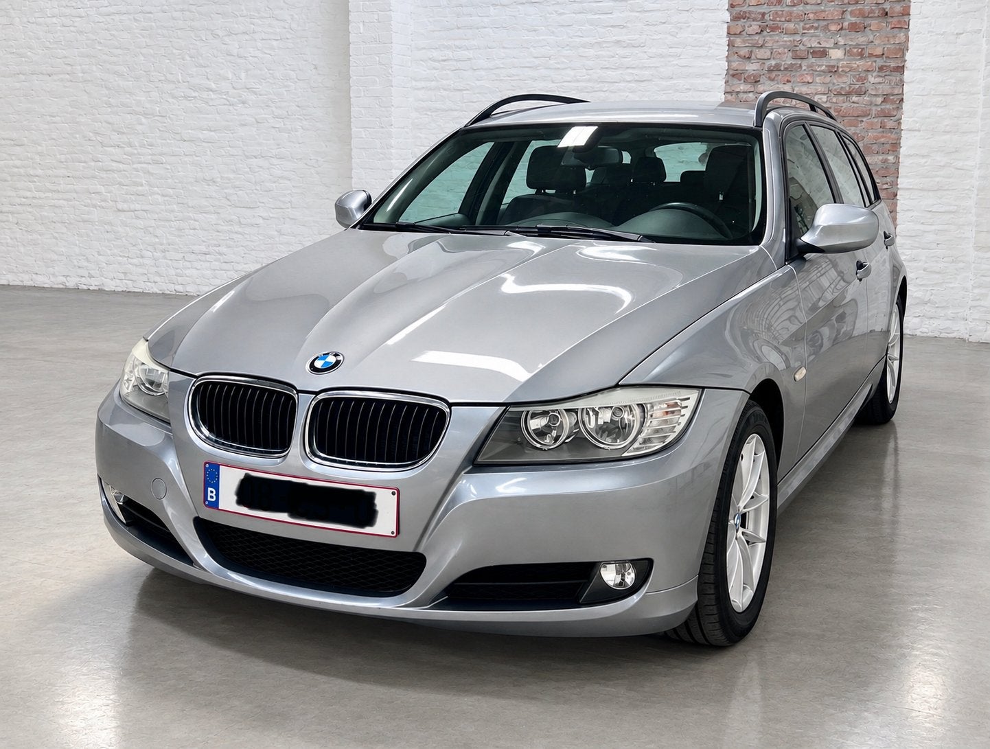 BMW 318D  Touring !!! Mooie staat !!!, Autos, BMW, Cuir, Achat, Noir, 5 portes