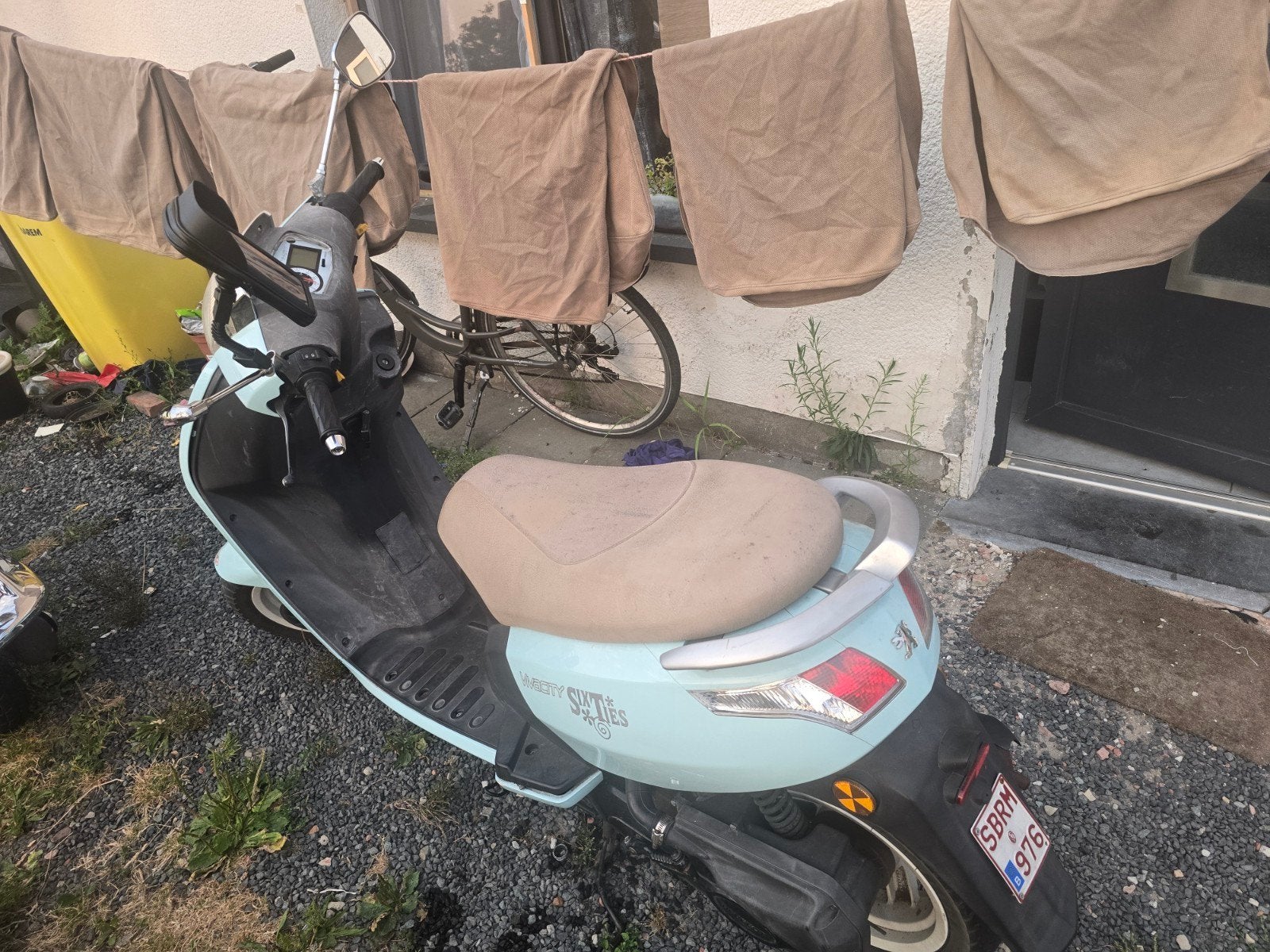 Peugeot Vivacity Sixties – bouwjaar 2010, benzine 300 euro, Fietsen en Brommers, Ophalen, Benzine, Peugeot