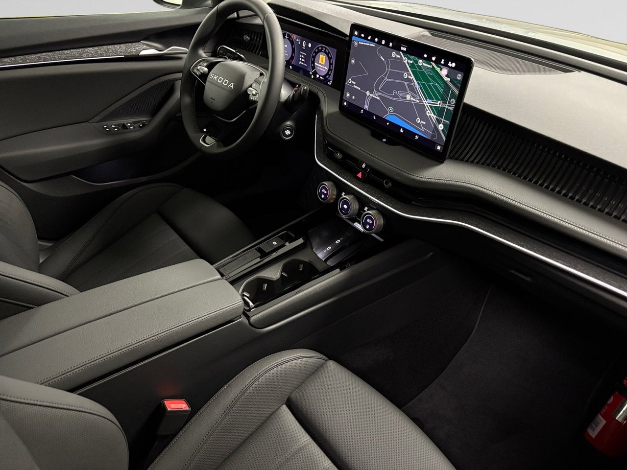 Skoda Superb Combi PHEV Corporate 1,5 TSI iV 110 kW DSG6, Auto's, Automaat, https://public.car-pass.be/vhr/36c1f446-e3f4-4751-bc69-c36123f0fa94