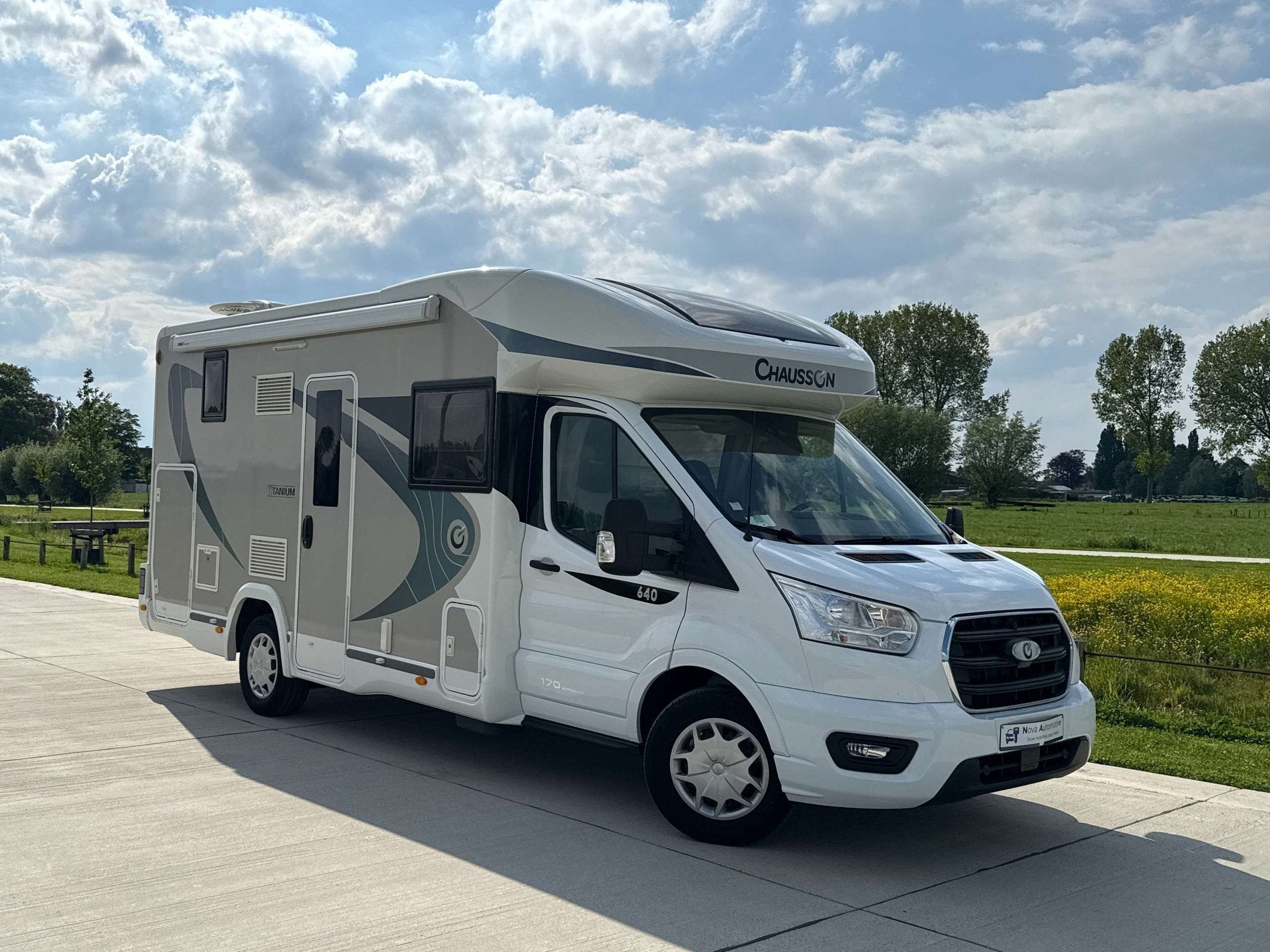 Ford CHAUSSON 640 TITANIUM, Auto's, Automaat, Dealer onderhouden, Gebruikt, Overige kleuren