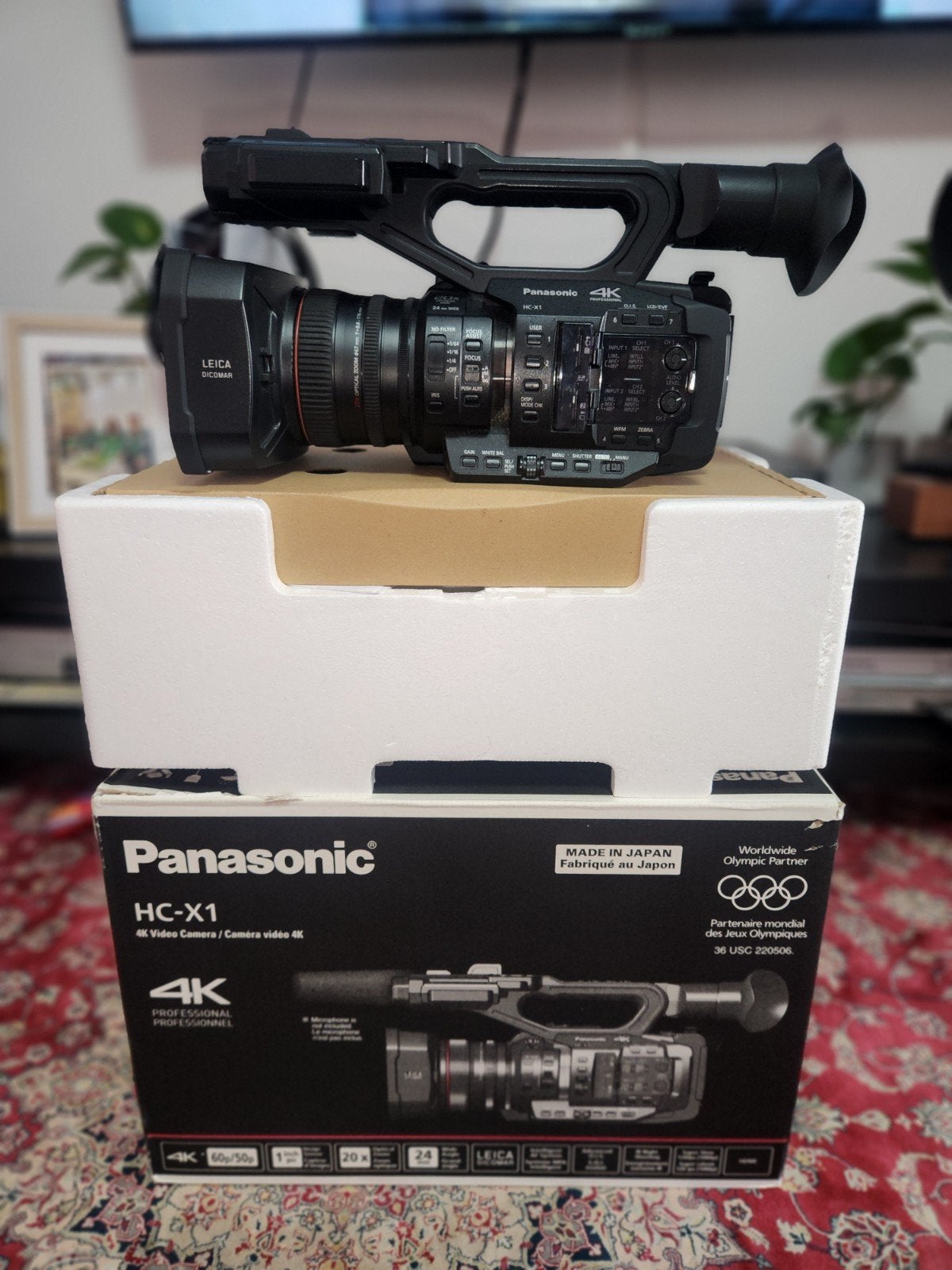 PANASONIC HC-X1+ Statief PROFESSIONAL CAMERA, Audio, Tv en Foto, Panasonic, 20x of meer, Ophalen of Verzenden, Zo goed als nieuw
