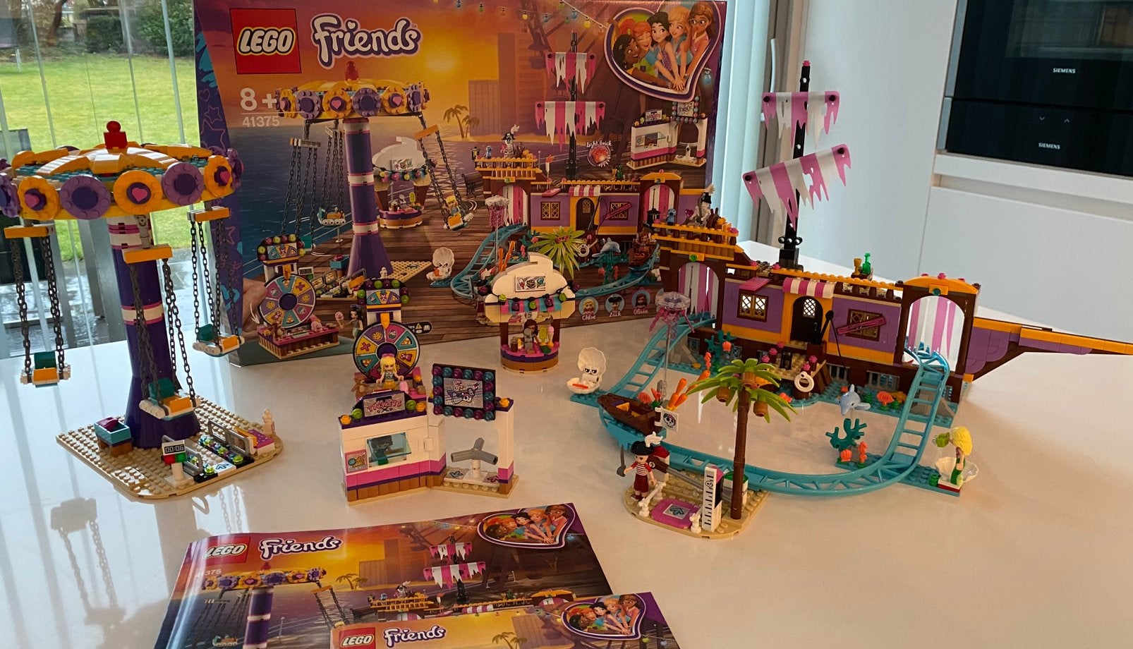 Lego friends heartlake city pier met kermisattracties, Lego, Friends, Ophalen of Verzenden, Compleet