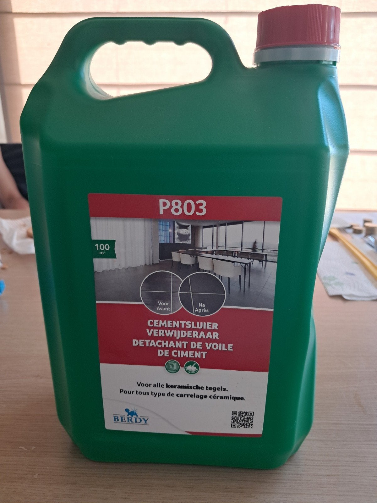 9 flessen cementsluierverwijderaar keramische tegels 5 liter, Ophalen, Nieuw