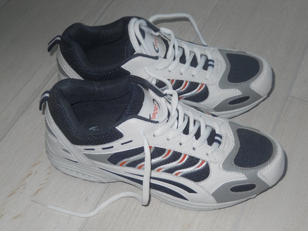 Espadrilles, Sports & Fitness, Autres marques, Course à pied, Comme neuf, Enlèvement