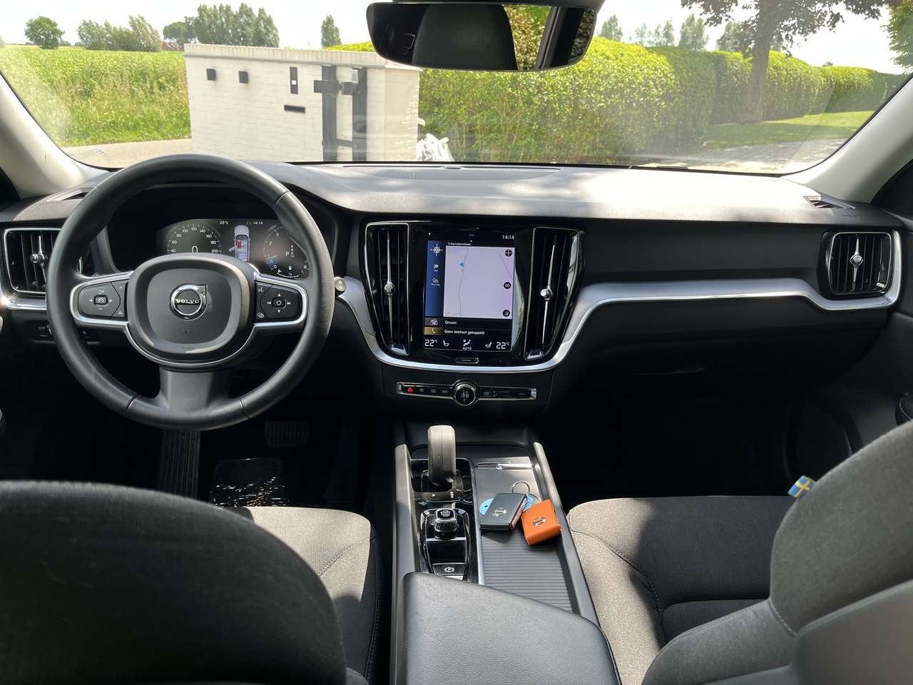 Volvo V60 2.0 B3 MHEV/1eignr/Camera/Carplay/Cruise/Clima..., Zwart, 4 cilinders, 1969 cc, 0 kg