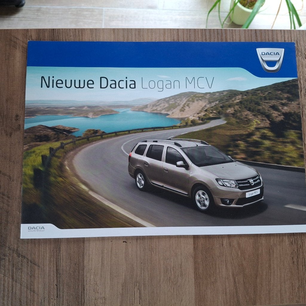 Nieuwe DACIA LOGAN MCV    september 2013, Boeken, Ophalen of Verzenden, Nieuw, Overige merken