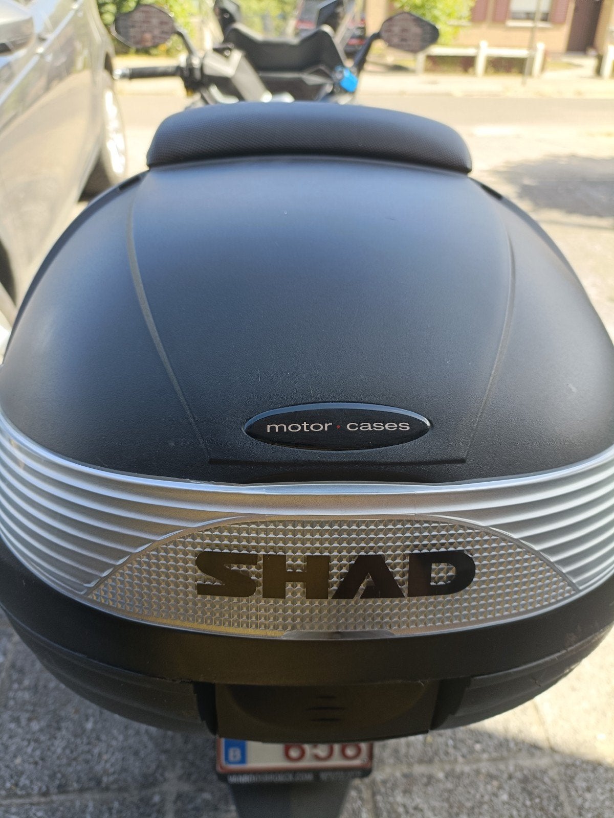 Shad SH29 topkoffer, Ophalen
