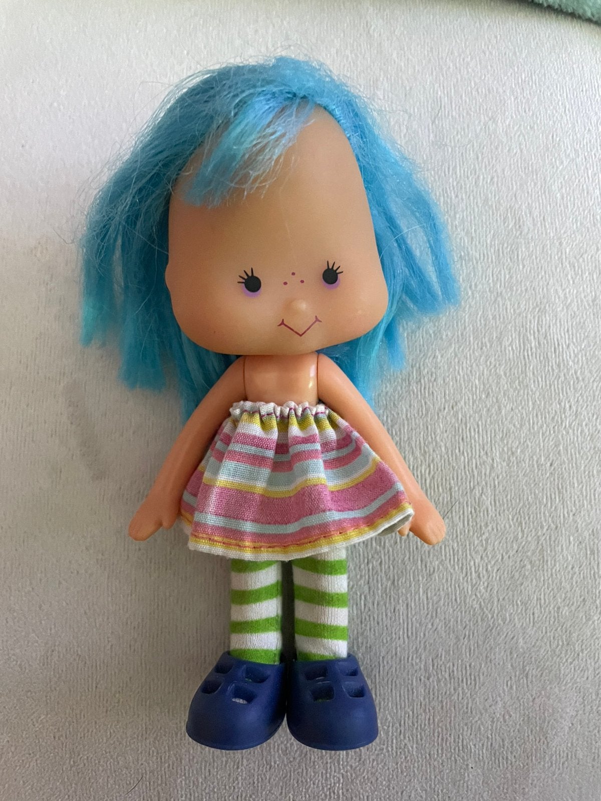 Poupée vintage Charlotte aux Fraises  – cheveux bleus, Envoi, Utilisé, Poupée