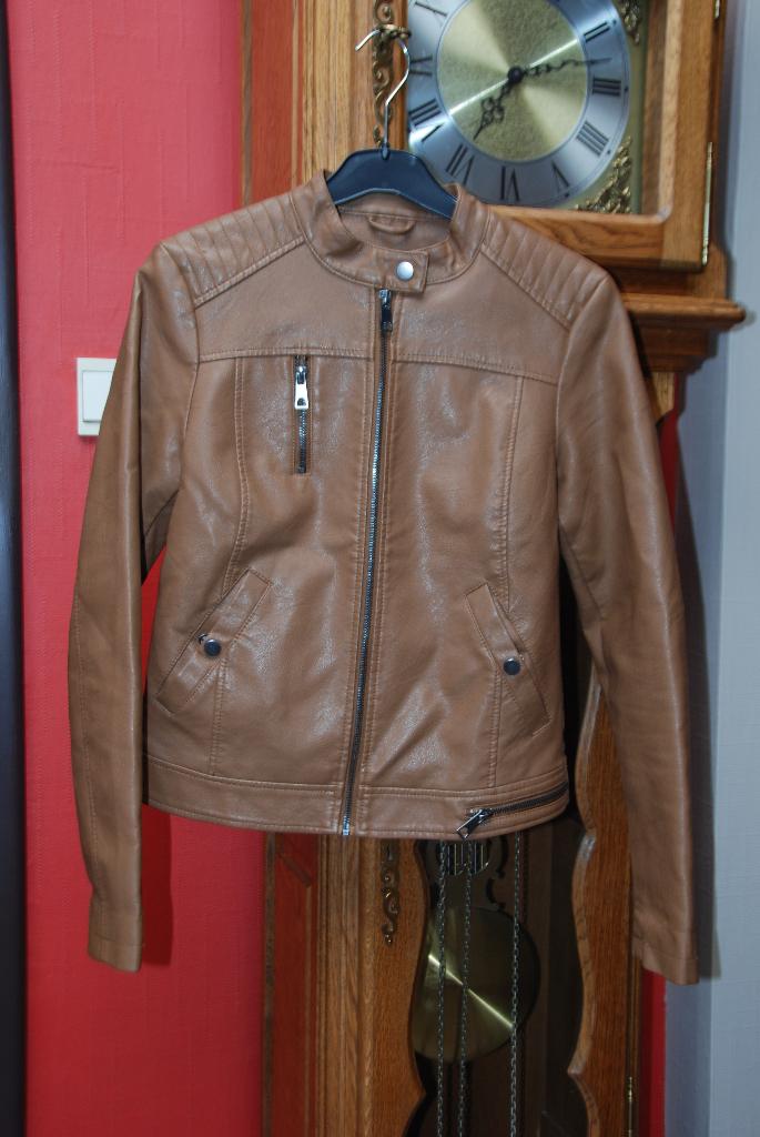 Veste courte Blouson"Vero Moda" en simili cuir brun Taille S, Enlèvement ou Envoi, Vero Moda, Taille 36 (S), Comme neuf